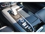 Volvo V60 2.0 T8 Recharge AWD R-Design | Schuif/kanteldak | Trekhaak | Harman Kardon | Adaptieve cruise control | Head-Up Display | BLIS | Standkachel | DAB | Apple Carplay|