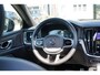 Volvo V60 2.0 T8 Recharge AWD R-Design | Schuif/kanteldak | Trekhaak | Harman Kardon | Adaptieve cruise control | Head-Up Display | BLIS | Standkachel | DAB | Apple Carplay|