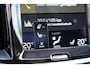 Volvo V60 2.0 T8 Recharge AWD R-Design | Schuif/kanteldak | Trekhaak | Harman Kardon | Adaptieve cruise control | Head-Up Display | BLIS | Standkachel | DAB | Apple Carplay|