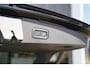 Volvo V60 2.0 T8 Recharge AWD R-Design | Schuif/kanteldak | Trekhaak | Harman Kardon | Adaptieve cruise control | Head-Up Display | BLIS | Standkachel | DAB | Apple Carplay|