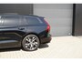 Volvo V60 2.0 T8 Recharge AWD R-Design | Schuif/kanteldak | Trekhaak | Harman Kardon | Adaptieve cruise control | Head-Up Display | BLIS | Standkachel | DAB | Apple Carplay|
