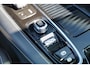 Volvo V60 2.0 T8 Recharge AWD R-Design | Schuif/kanteldak | Trekhaak | Harman Kardon | Adaptieve cruise control | Head-Up Display | BLIS | Standkachel | DAB | Apple Carplay|