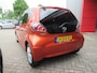 Toyota Aygo 1.0 VVT-i Comfort Orange | Airco | Bluetooth | Zuinig | 5-Deurs | Metallic lak | LM-Velgen | Getint glas |