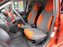 Toyota Aygo 1.0 VVT-i Comfort Orange | Airco | Bluetooth | Zuinig | 5-Deurs | Metallic lak | LM-Velgen | Getint glas |