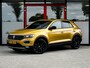 Volkswagen T-Roc 1.5 TSI Sport | Trekhaak | Black Optic | Origineel NL | 2e Eigenaar | Stoelverwarming | Camera | Adaptieve Cruise Control | Climate Control | LED Koplampen | Parkeersensoren | Parelmoer Lak |