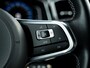 Volkswagen T-Roc 1.5 TSI Sport | Trekhaak | Black Optic | Origineel NL | 2e Eigenaar | Stoelverwarming | Camera | Adaptieve Cruise Control | Climate Control | LED Koplampen | Parkeersensoren | Parelmoer Lak |