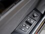Volkswagen T-Roc 1.5 TSI Sport | Trekhaak | Black Optic | Origineel NL | 2e Eigenaar | Stoelverwarming | Camera | Adaptieve Cruise Control | Climate Control | LED Koplampen | Parkeersensoren | Parelmoer Lak |