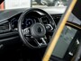 Volkswagen T-Roc 1.5 TSI Sport | Trekhaak | Black Optic | Origineel NL | 2e Eigenaar | Stoelverwarming | Camera | Adaptieve Cruise Control | Climate Control | LED Koplampen | Parkeersensoren | Parelmoer Lak |
