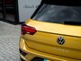 Volkswagen T-Roc 1.5 TSI Sport | Trekhaak | Black Optic | Origineel NL | 2e Eigenaar | Stoelverwarming | Camera | Adaptieve Cruise Control | Climate Control | LED Koplampen | Parkeersensoren | Parelmoer Lak |