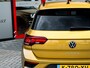 Volkswagen T-Roc 1.5 TSI Sport | Trekhaak | Black Optic | Origineel NL | 2e Eigenaar | Stoelverwarming | Camera | Adaptieve Cruise Control | Climate Control | LED Koplampen | Parkeersensoren | Parelmoer Lak |