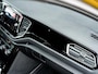 Volkswagen T-Roc 1.5 TSI Sport | Trekhaak | Black Optic | Origineel NL | 2e Eigenaar | Stoelverwarming | Camera | Adaptieve Cruise Control | Climate Control | LED Koplampen | Parkeersensoren | Parelmoer Lak |