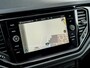 Volkswagen T-Roc 1.5 TSI Sport | Trekhaak | Black Optic | Origineel NL | 2e Eigenaar | Stoelverwarming | Camera | Adaptieve Cruise Control | Climate Control | LED Koplampen | Parkeersensoren | Parelmoer Lak |