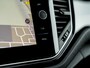 Volkswagen T-Roc 1.5 TSI Sport | Trekhaak | Black Optic | Origineel NL | 2e Eigenaar | Stoelverwarming | Camera | Adaptieve Cruise Control | Climate Control | LED Koplampen | Parkeersensoren | Parelmoer Lak |