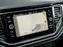 Volkswagen T-Roc 1.5 TSI Sport | Trekhaak | Black Optic | Origineel NL | 2e Eigenaar | Stoelverwarming | Camera | Adaptieve Cruise Control | Climate Control | LED Koplampen | Parkeersensoren | Parelmoer Lak |