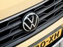 Volkswagen T-Roc 1.5 TSI Sport | Trekhaak | Black Optic | Origineel NL | 2e Eigenaar | Stoelverwarming | Camera | Adaptieve Cruise Control | Climate Control | LED Koplampen | Parkeersensoren | Parelmoer Lak |