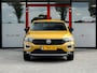 Volkswagen T-Roc 1.5 TSI Sport | Trekhaak | Black Optic | Origineel NL | 2e Eigenaar | Stoelverwarming | Camera | Adaptieve Cruise Control | Climate Control | LED Koplampen | Parkeersensoren | Parelmoer Lak |
