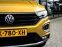 Volkswagen T-Roc 1.5 TSI Sport | Trekhaak | Black Optic | Origineel NL | 2e Eigenaar | Stoelverwarming | Camera | Adaptieve Cruise Control | Climate Control | LED Koplampen | Parkeersensoren | Parelmoer Lak |