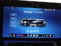 Mercedes-Benz GLB 250+ Business Solution AMG 85.5 kWh | Panoramadak | Stoelverwarming | LED koplampen | AMG-Line | Sportstoelen | Trekhaak |