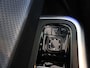 Mercedes-Benz GLB 250+ Business Solution AMG 85.5 kWh | Panoramadak | Stoelverwarming | LED koplampen | AMG-Line | Sportstoelen | Trekhaak |