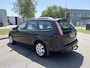 Ford Focus Wagon 1.6-16V Titanium 101 PK. Distributieriem en waterpomp vervangen bij 183.000 KM !!! Zeer fijn rijdende auto !!