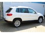 Volkswagen Tiguan 1.4 TSI Sport&Style | Incl. 12 maanden Garantie | 2e Eigenaar | Cruise controle | Climate controle | Parkeersensoren V+A | Navigatie | Automatisch inparkeren | 17 Inch LMV | Volledige onderhoudshistorie aanwezig | Origineel NL Auto | NAP |