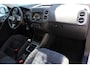 Volkswagen Tiguan 1.4 TSI Sport&Style | Incl. 12 maanden Garantie | 2e Eigenaar | Cruise controle | Climate controle | Parkeersensoren V+A | Navigatie | Automatisch inparkeren | 17 Inch LMV | Volledige onderhoudshistorie aanwezig | Origineel NL Auto | NAP |