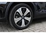 Volvo XC40 Recharge Core | Google Maps navigatie | Trekhaak, semi elektrisch inklapbaar | Verwarmbare voorstoelen | Verwarmbaar stuurwiel | 18-Inch Lichtmetalen velgen met Allweatherbanden | Parkeercamera achter | AppleCarplay | Android Auto