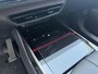 Mazda 6e CX-6e Takumi 78 kWh | EERST LEVERBARE AUTO | Stoelverwarming/Verkoeling | Stuurverwarming | 360* Camera | 50" Infotainment-scherm | Elektrische Achterklep |