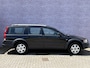 Volvo XC70 2.5 T Kinetic 5 Cilinder | AWD | 1 ste eigenaar | Memory bestuurder stoel | Roofrails| Parkeer sensoren vóór en achter | verwarmde voorstoelen | Climate control | Cruise control | regen Sensor | Trekhaak | Dealer onderhouden |