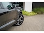 Volvo XC40 2.0 B4 R-Design | Schuif/kanteldak | Harman Kardon | Elektrische voorstoelen | Trekhaak | 360 graden camera | 20 inch | Adaptieve cruise control | BLIS |