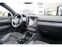 Volvo XC40 2.0 B4 R-Design | Schuif/kanteldak | Harman Kardon | Elektrische voorstoelen | Trekhaak | 360 graden camera | 20 inch | Adaptieve cruise control | BLIS |