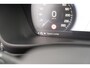 Volvo XC40 2.0 B4 R-Design | Schuif/kanteldak | Harman Kardon | Elektrische voorstoelen | Trekhaak | 360 graden camera | 20 inch | Adaptieve cruise control | BLIS |