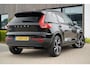 Volvo XC40 2.0 B4 R-Design | Schuif/kanteldak | Harman Kardon | Elektrische voorstoelen | Trekhaak | 360 graden camera | 20 inch | Adaptieve cruise control | BLIS |