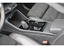 Volvo XC40 2.0 B4 R-Design | Schuif/kanteldak | Harman Kardon | Elektrische voorstoelen | Trekhaak | 360 graden camera | 20 inch | Adaptieve cruise control | BLIS |