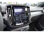 Volvo XC40 2.0 B4 R-Design | Schuif/kanteldak | Harman Kardon | Elektrische voorstoelen | Trekhaak | 360 graden camera | 20 inch | Adaptieve cruise control | BLIS |
