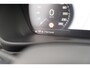 Volvo XC40 2.0 B4 R-Design | Schuif/kanteldak | Harman Kardon | Elektrische voorstoelen | Trekhaak | 360 graden camera | 20 inch | Adaptieve cruise control | BLIS |