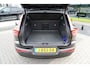 Volvo XC40 2.0 B4 R-Design | Schuif/kanteldak | Harman Kardon | Elektrische voorstoelen | Trekhaak | 360 graden camera | 20 inch | Adaptieve cruise control | BLIS |