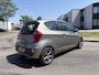 Kia Picanto 1.0i CVVT Airco 70 PK. Zuinige,betrouwbare en onverwoestbare auto !!! Alle keuringen toegestaan en rijdt helemaal nieuw !! Tweede eigenaar !