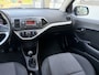 Kia Picanto 1.0i CVVT Airco 70 PK. Zuinige,betrouwbare en onverwoestbare auto !!! Alle keuringen toegestaan en rijdt helemaal nieuw !! Tweede eigenaar !