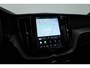 Volvo XC60 2.0 B4 R-Design | Prijs rijklaar | Pano | ACC | Trekhaak | Head-up | H&K audio | Sportstoelen |