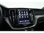 Volvo XC60 2.0 B4 R-Design | Prijs rijklaar | Pano | ACC | Trekhaak | Head-up | H&K audio | Sportstoelen |