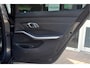 BMW 3-Serie 320i Business Edition Plus | Adaptive Cruise | 44.000 km!