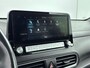 Hyundai Kona Electric EV Premium 64 kWh | SOH 95.2% | Trekhaak fietsendrager | Stoelverwarming & verkoeling | Achteruitrij camera |
