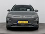 Hyundai Kona Electric EV Premium 64 kWh | SOH 95.2% | Trekhaak fietsendrager | Stoelverwarming & verkoeling | Achteruitrij camera |