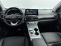 Hyundai Kona Electric EV Premium 64 kWh | SOH 95.2% | Trekhaak fietsendrager | Stoelverwarming & verkoeling | Achteruitrij camera |
