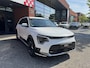 Kia Niro EV Edition Advanced 64.8 kWh // NAVI // LEDER // CAMERA // TREKHAAK // ELEK. STOEL // ADAPTIVE CRUISE // STOEL + STUUR VERWARMING // CLIMA //