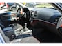 Hyundai Santa Fe 2.7i V6 Style 7persoons apk 11-03-2027 inruil mogelijk nap
