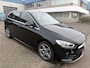Mercedes-Benz B-klasse 250 e Business Solution AMG