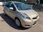 Toyota Yaris 1.3 VVTi 5-DRS AUT. Aspiration ECC *LICHTE VOORSCHADE*