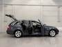 BMW 5-Serie Touring 520i High Exe aut. UNIEK 124DKM!!/PLATINGRAU/TREKHAAK/ZWART LEER COMFORT-SPORT+MEMORY//BI-XENON/NAVI PROF/ECC/CRUISE/STOELVERW/UNIEKE AUTO/1E EIGENAAR/YOUNGTIMER
